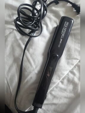 Paul Mitchell Black ProTools Ceramic Flat Iron